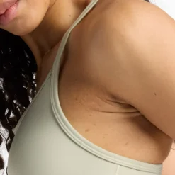 New Balance Essential Yoga Sports BH